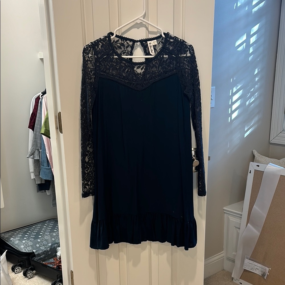 Elegant Navy Lace Dress